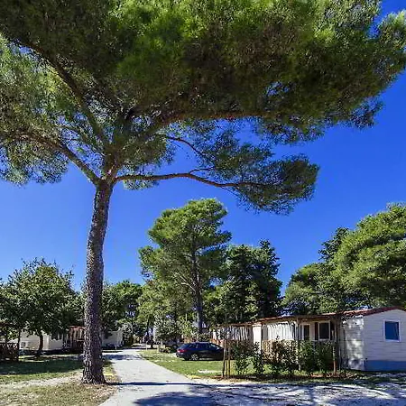 Zaton Mobile Homes 2* Nin