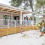 Курортный комплекс Homes Затон