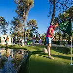 Курортный комплекс Homes 4*