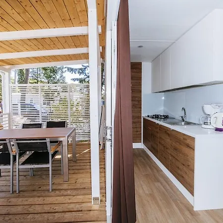 Zaton Mobile Homes 度假村
