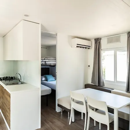 リゾート Zaton Homes 2*