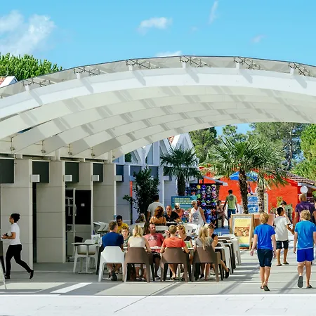 Üdülőközpont Zaton Homes Nin