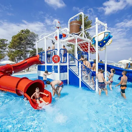 Zaton Mobile Homes Курортный комплекс 2*