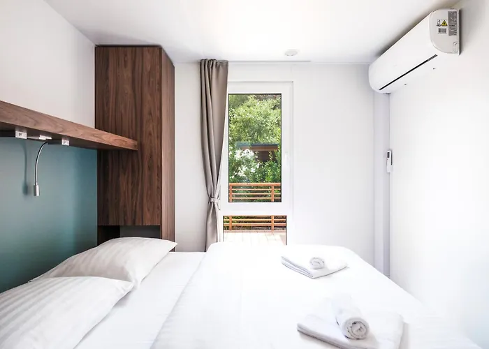 Homes 4* 자톤