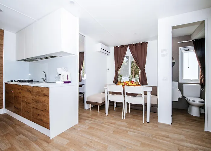 Homes 4*