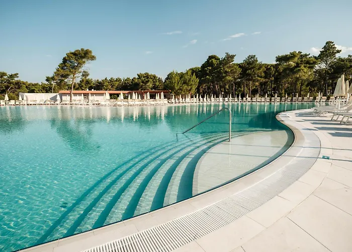 Курортный комплекс Homes Затон